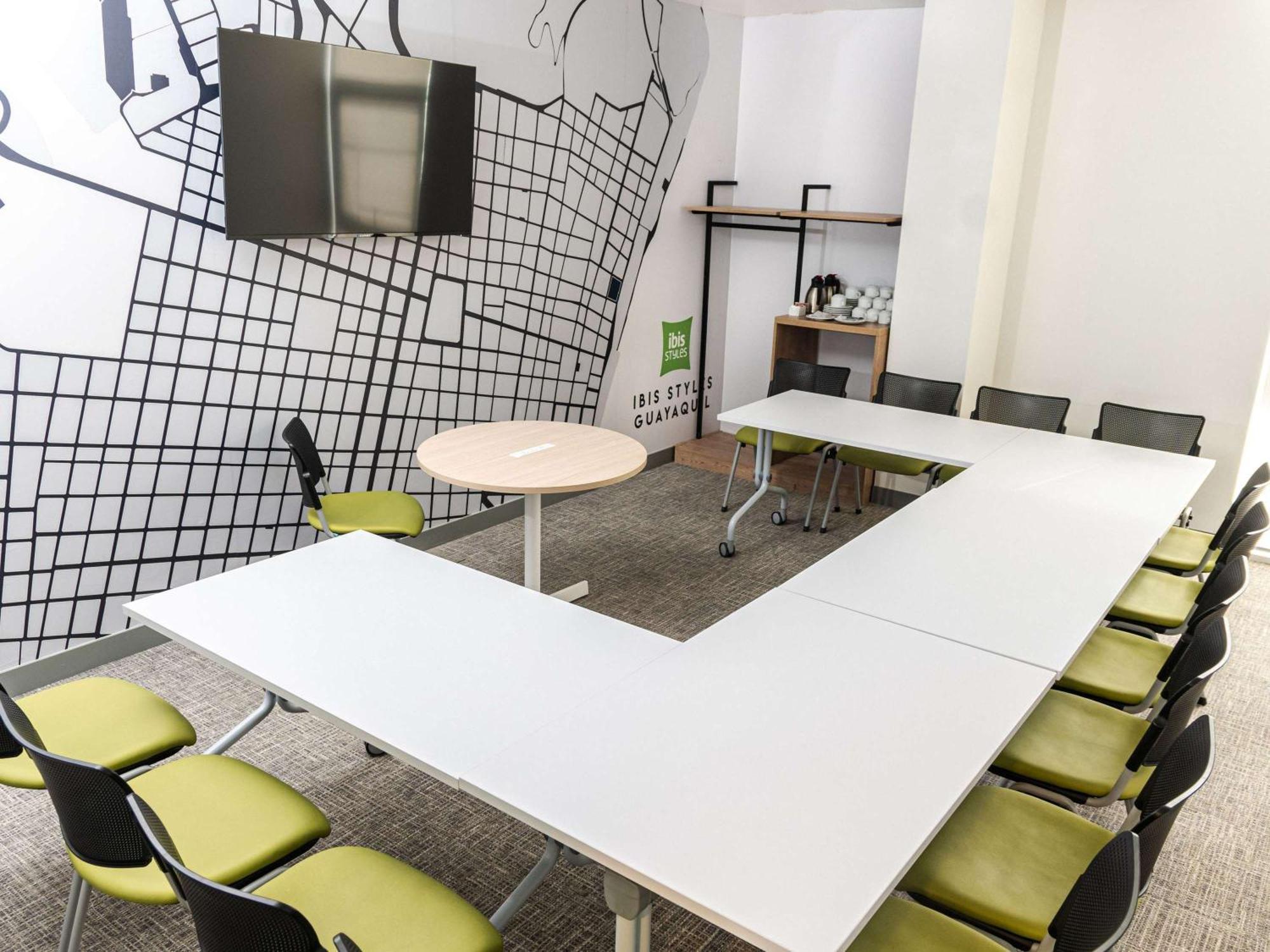 Ibis Styles El Malecon Hotel 4*