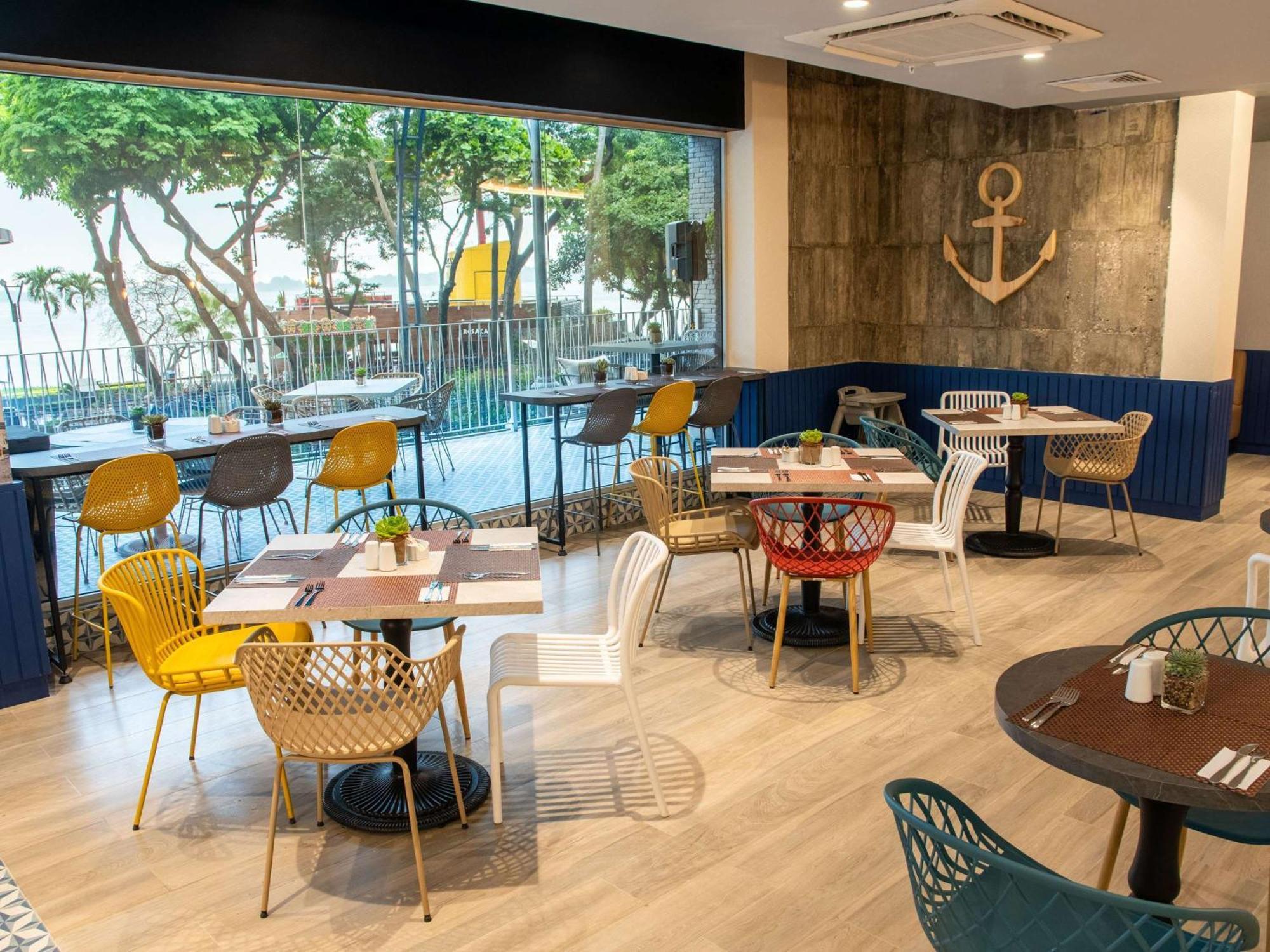 Ibis Styles El Malecon Hotel